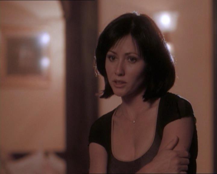 Charmed-Online_dot_net-1x03ThankYouForNotMorphing1480.jpg Charmed-Online_dot_net-1x03ThankYouForNotMorphing1480.jpg