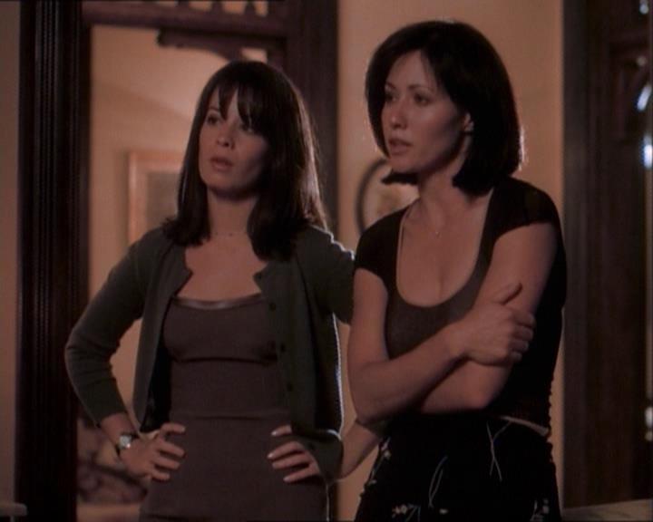 Charmed-Online_dot_net-1x03ThankYouForNotMorphing1518.jpg