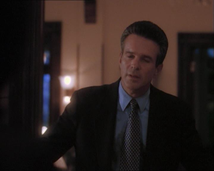 Charmed-Online_dot_net-1x03ThankYouForNotMorphing1734.jpg Charmed-Online_dot_net-1x03ThankYouForNotMorphing1734.jpg