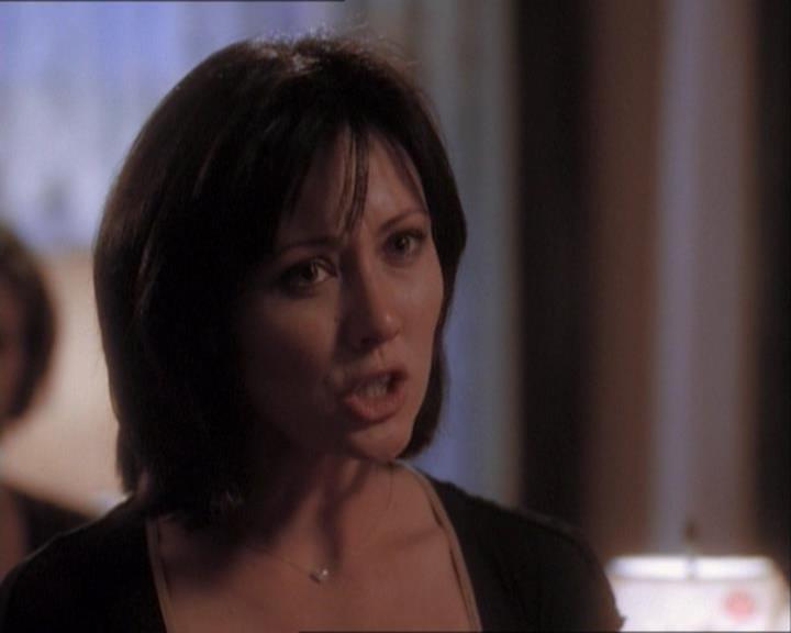 Charmed-Online_dot_net-1x03ThankYouForNotMorphing1742.jpg Charmed-Online_dot_net-1x03ThankYouForNotMorphing1742.jpg