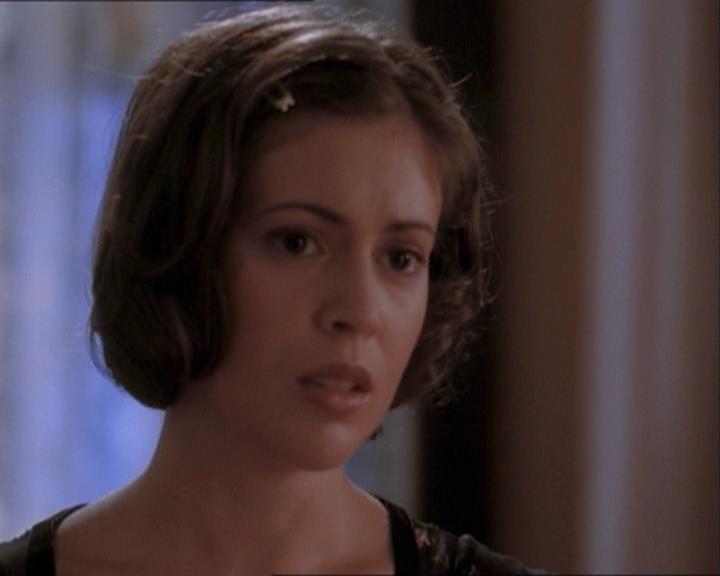Charmed-Online_dot_net-1x03ThankYouForNotMorphing1771.jpg Charmed-Online_dot_net-1x03ThankYouForNotMorphing1771.jpg