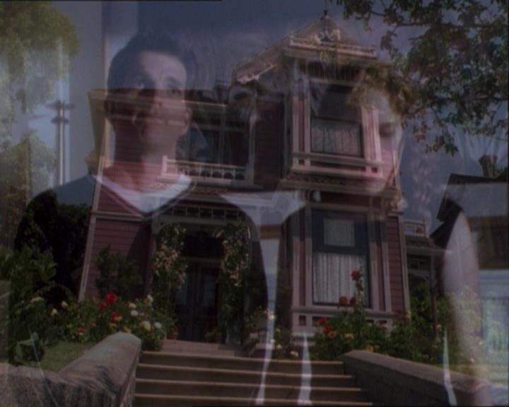 Charmed-Online_dot_net-1x03ThankYouForNotMorphing1902.jpg Charmed-Online_dot_net-1x03ThankYouForNotMorphing1902.jpg