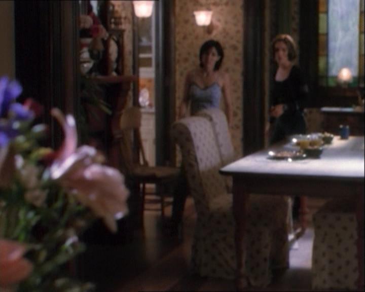 Charmed-Online_dot_net-1x03ThankYouForNotMorphing1993.jpg