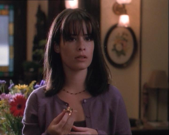 Charmed-Online_dot_net-1x03ThankYouForNotMorphing1996.jpg