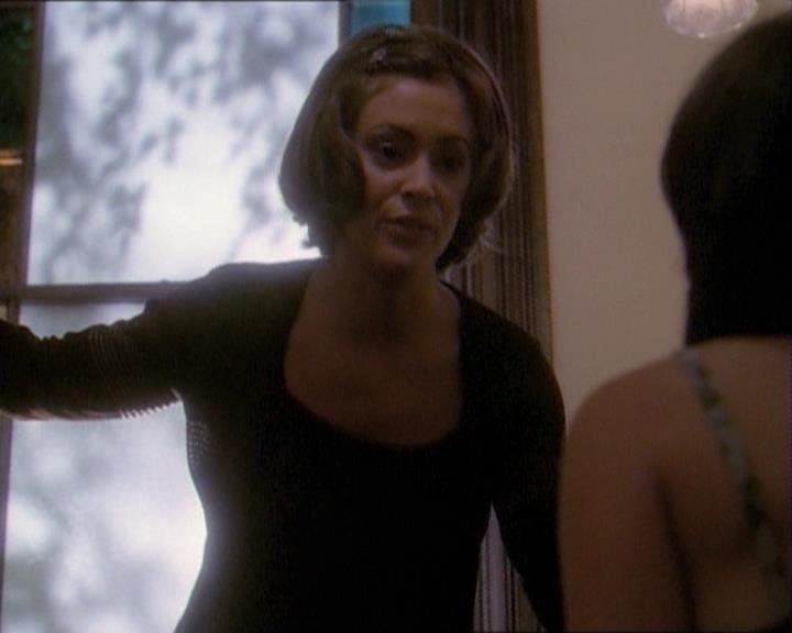 Charmed-Online_dot_net-1x03ThankYouForNotMorphing2076.jpg