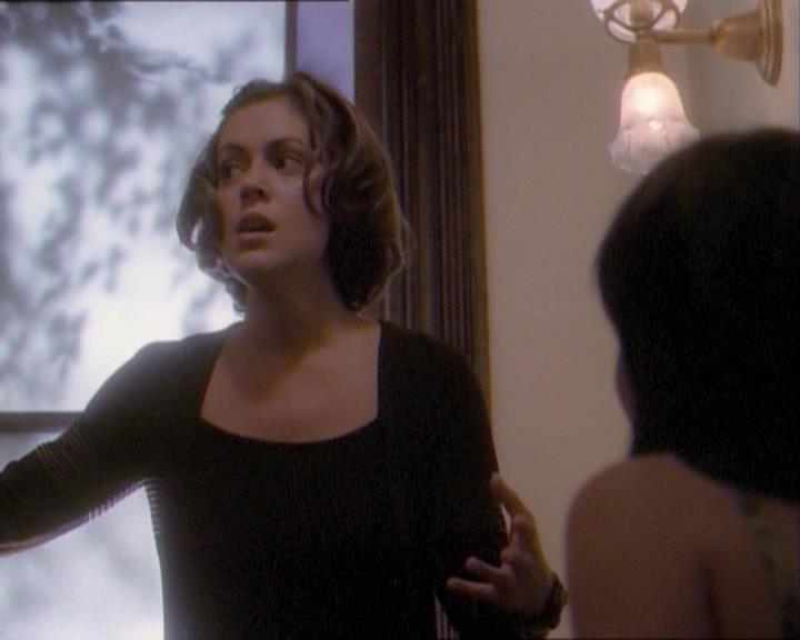 Charmed-Online_dot_net-1x03ThankYouForNotMorphing2082.jpg