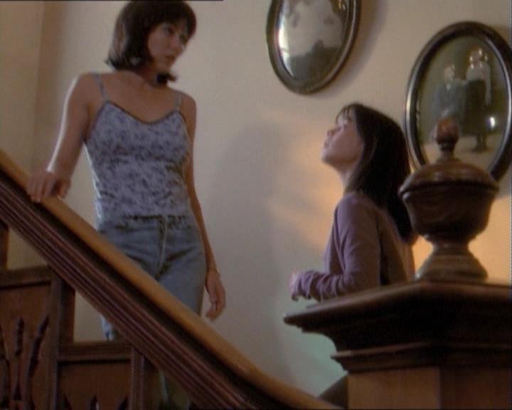 Charmed-Online_dot_net-1x03ThankYouForNotMorphing2087.jpg Charmed-Online_dot_net-1x03ThankYouForNotMorphing2087.jpg