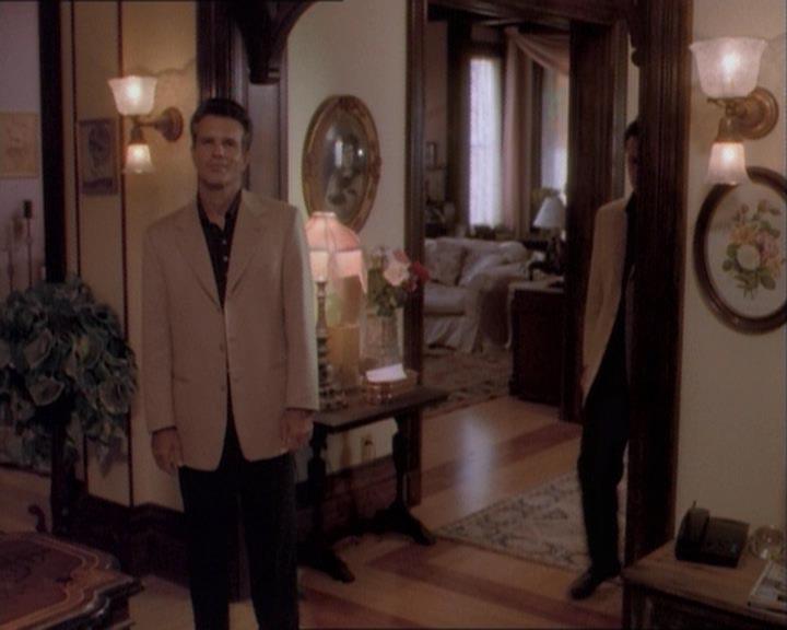 Charmed-Online_dot_net-1x03ThankYouForNotMorphing2129.jpg