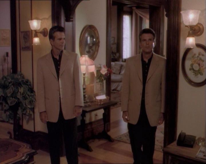 Charmed-Online_dot_net-1x03ThankYouForNotMorphing2130.jpg