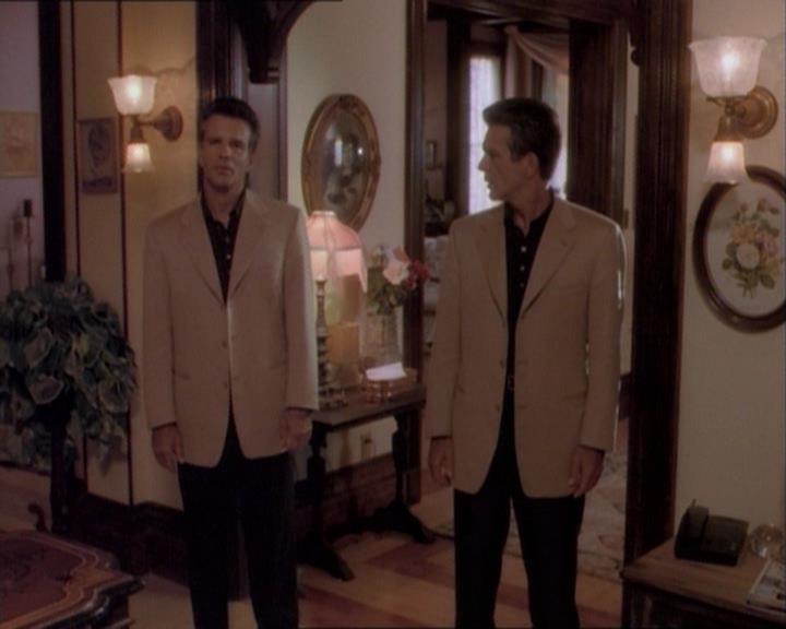 Charmed-Online_dot_net-1x03ThankYouForNotMorphing2135.jpg