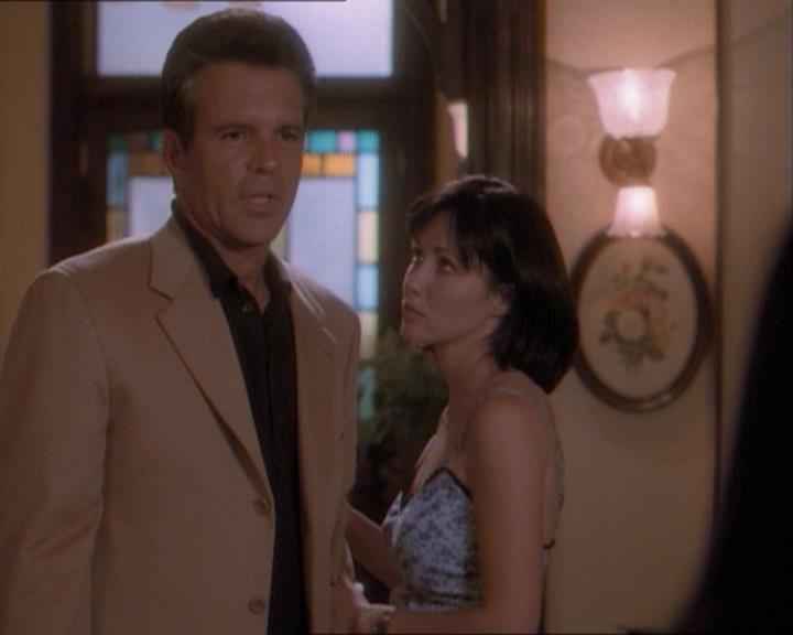 Charmed-Online_dot_net-1x03ThankYouForNotMorphing2230.jpg