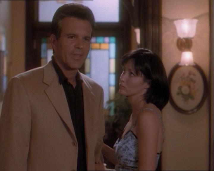 Charmed-Online_dot_net-1x03ThankYouForNotMorphing2234.jpg