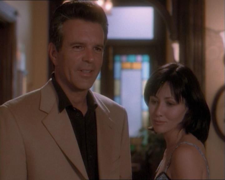 Charmed-Online_dot_net-1x03ThankYouForNotMorphing2247.jpg