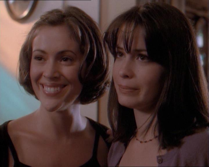 Charmed-Online_dot_net-1x03ThankYouForNotMorphing2250.jpg