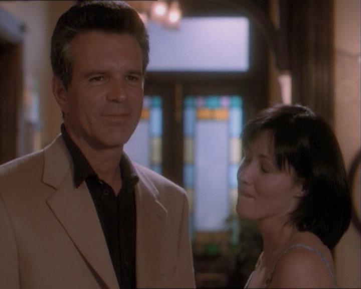 Charmed-Online_dot_net-1x03ThankYouForNotMorphing2251.jpg