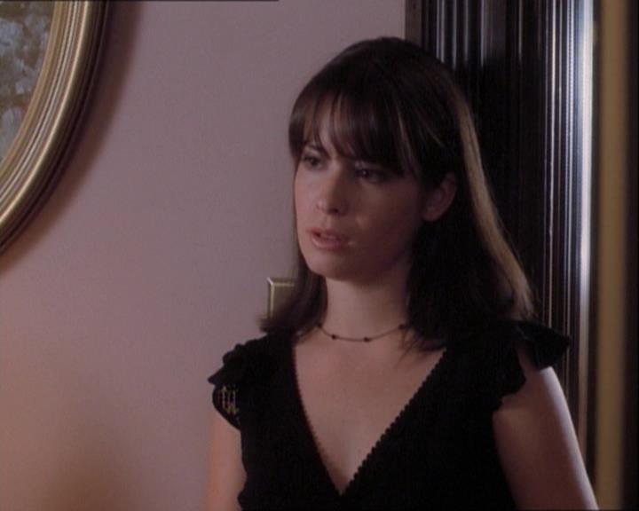 Charmed-Online_dot_net-1x03ThankYouForNotMorphing2283.jpg