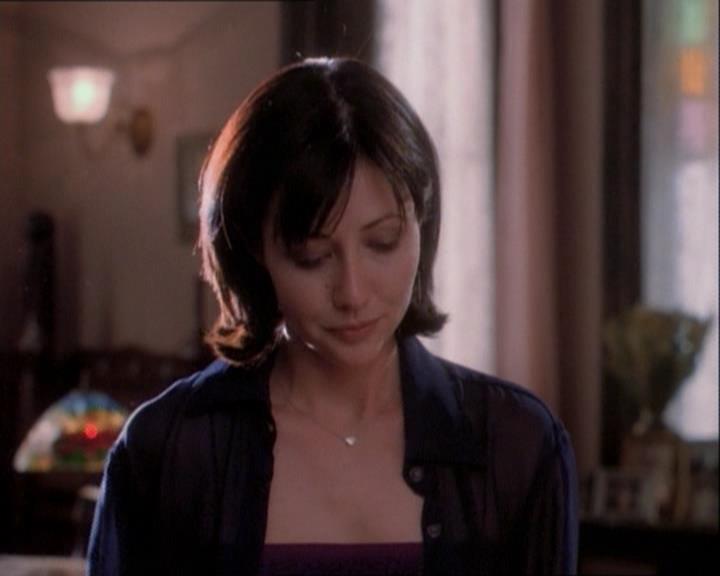 Charmed-Online_dot_net-1x03ThankYouForNotMorphing2326.jpg