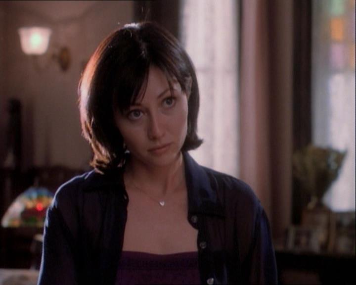 Charmed-Online_dot_net-1x03ThankYouForNotMorphing2333.jpg