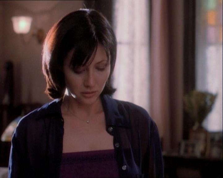Charmed-Online_dot_net-1x03ThankYouForNotMorphing2351.jpg