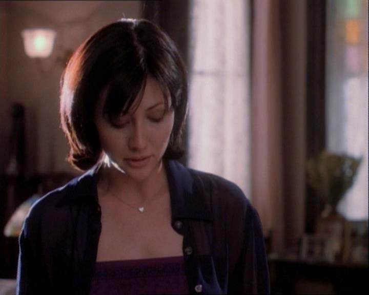 Charmed-Online_dot_net-1x03ThankYouForNotMorphing2358.jpg