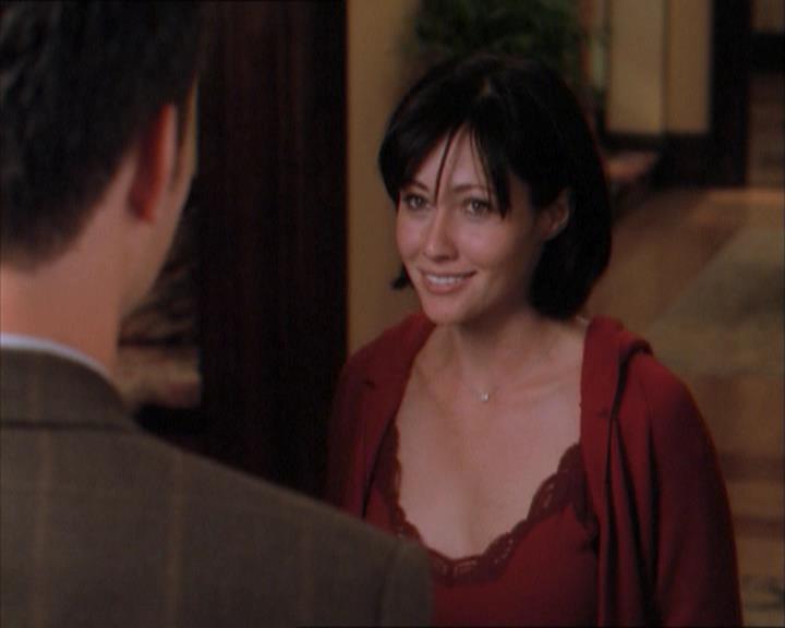 Charmed-Online_dot_net-1x04DeadManDating0014.jpg