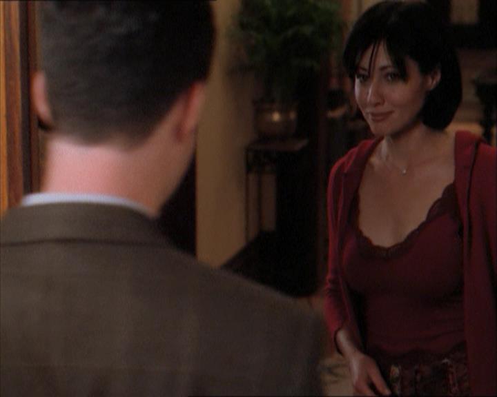 Charmed-Online_dot_net-1x04DeadManDating0015.jpg