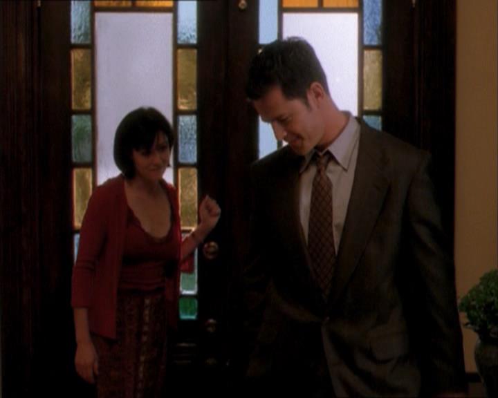 Charmed-Online_dot_net-1x04DeadManDating0019.jpg