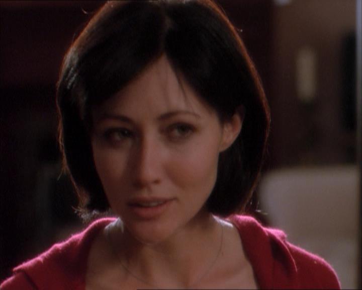 Charmed-Online_dot_net-1x04DeadManDating0045.jpg
