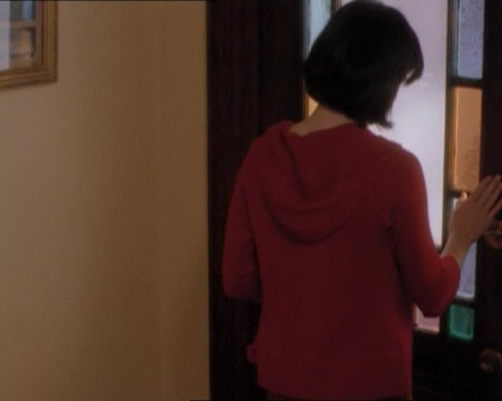 Charmed-Online_dot_net-1x04DeadManDating0078.jpg