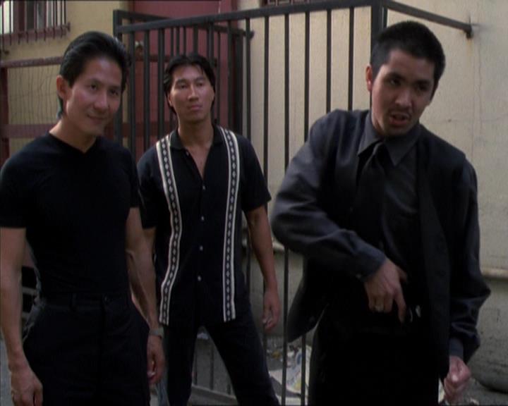 Charmed-Online_dot_net-1x04DeadManDating0160.jpg