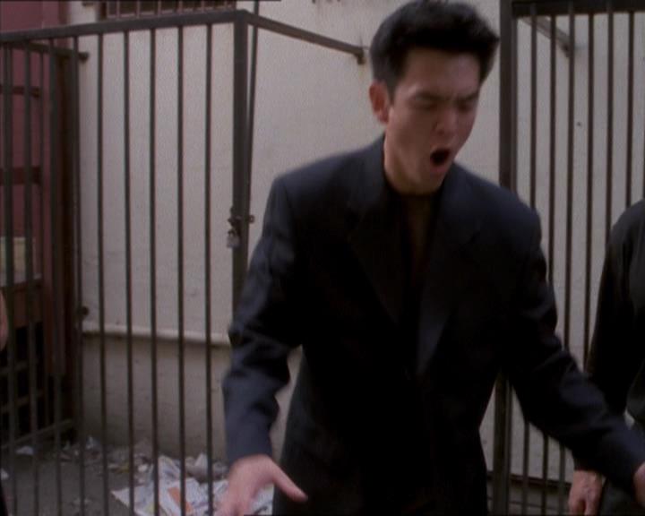 Charmed-Online_dot_net-1x04DeadManDating0199.jpg