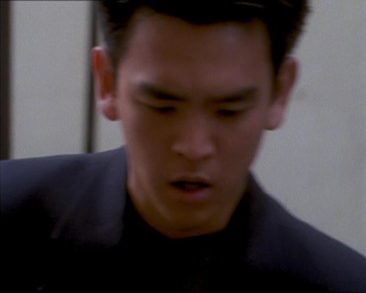 Charmed-Online_dot_net-1x04DeadManDating0206.jpg