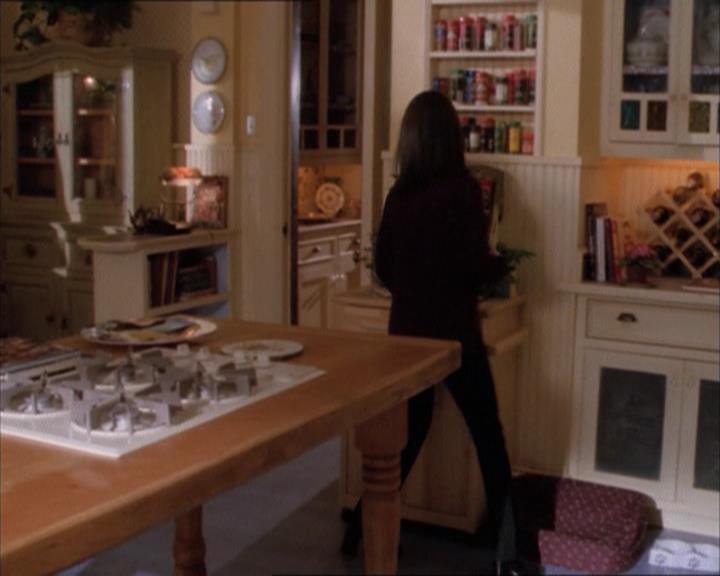 Charmed-Online_dot_net-1x04DeadManDating0272.jpg
