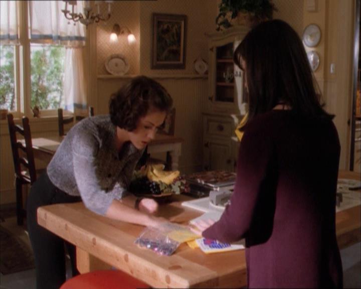 Charmed-Online_dot_net-1x04DeadManDating0302.jpg