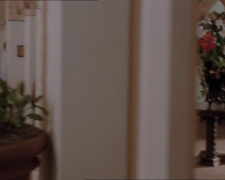 Charmed-Online_dot_net-1x04DeadManDating0422.jpg Charmed-Online_dot_net-1x04DeadManDating0422.jpg