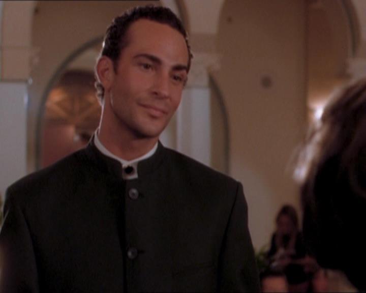 Charmed-Online_dot_net-1x04DeadManDating0440.jpg