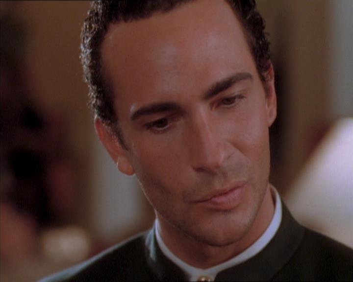 Charmed-Online_dot_net-1x04DeadManDating0461.jpg