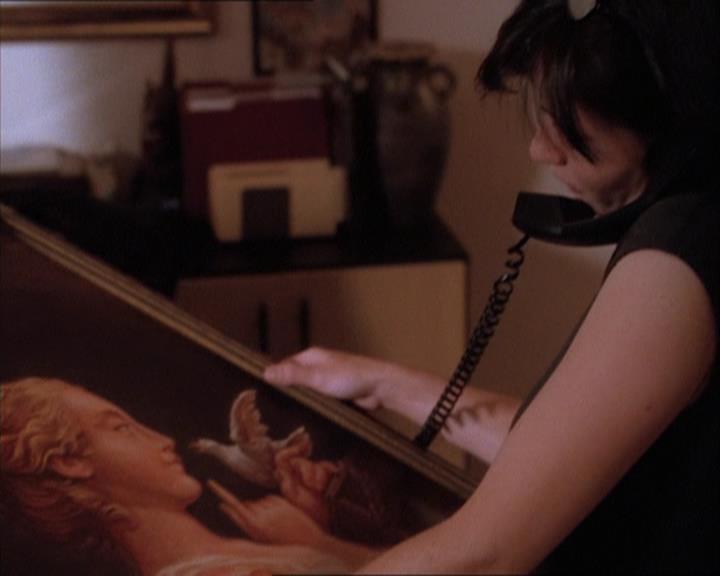 Charmed-Online_dot_net-1x04DeadManDating0473.jpg