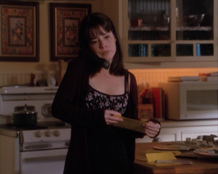 Charmed-Online_dot_net-1x04DeadManDating0479.jpg