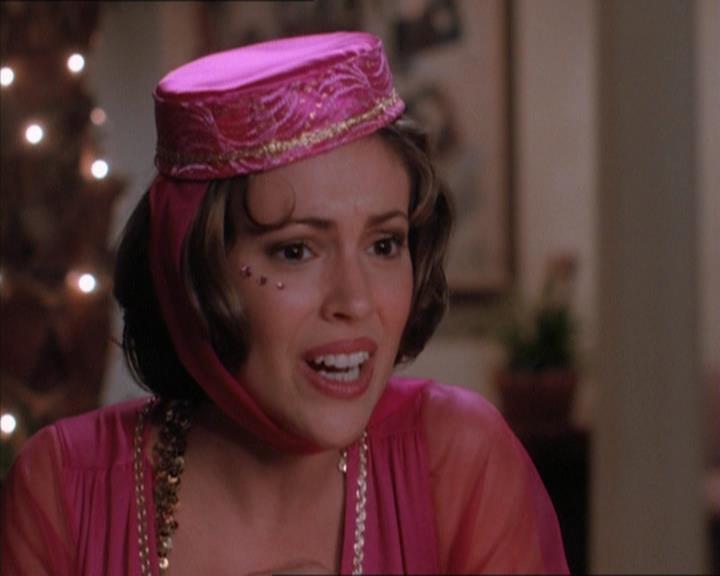 Charmed-Online_dot_net-1x04DeadManDating0569.jpg