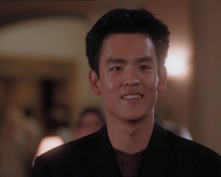 Charmed-Online_dot_net-1x04DeadManDating0606.jpg