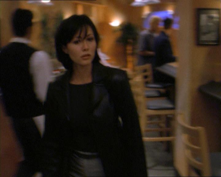 Charmed-Online_dot_net-1x04DeadManDating0672.jpg