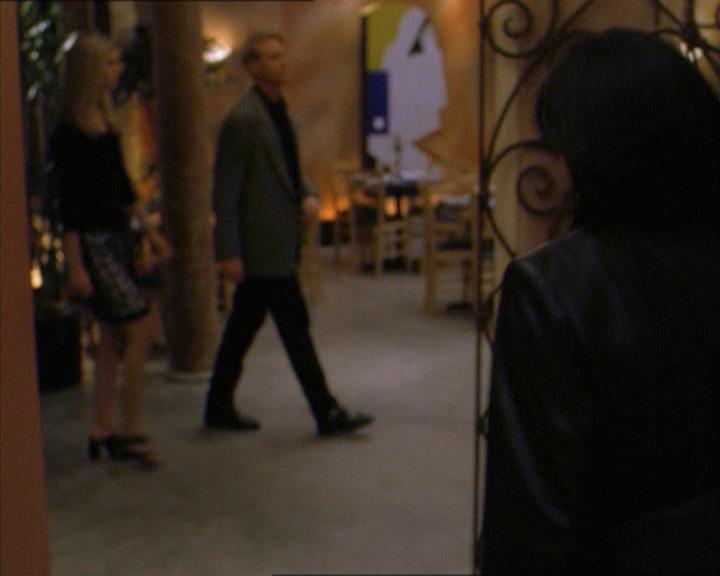 Charmed-Online_dot_net-1x04DeadManDating0674.jpg