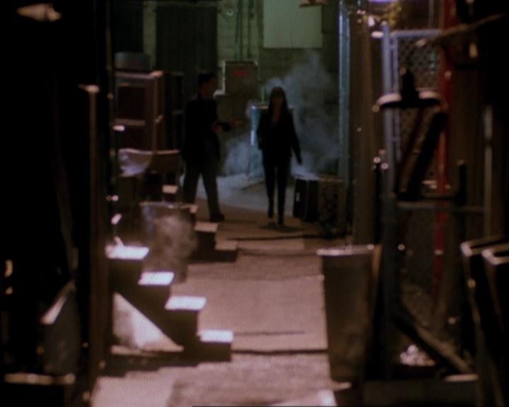 Charmed-Online_dot_net-1x04DeadManDating0724.jpg Charmed-Online_dot_net-1x04DeadManDating0724.jpg