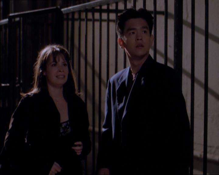 Charmed-Online_dot_net-1x04DeadManDating0770.jpg