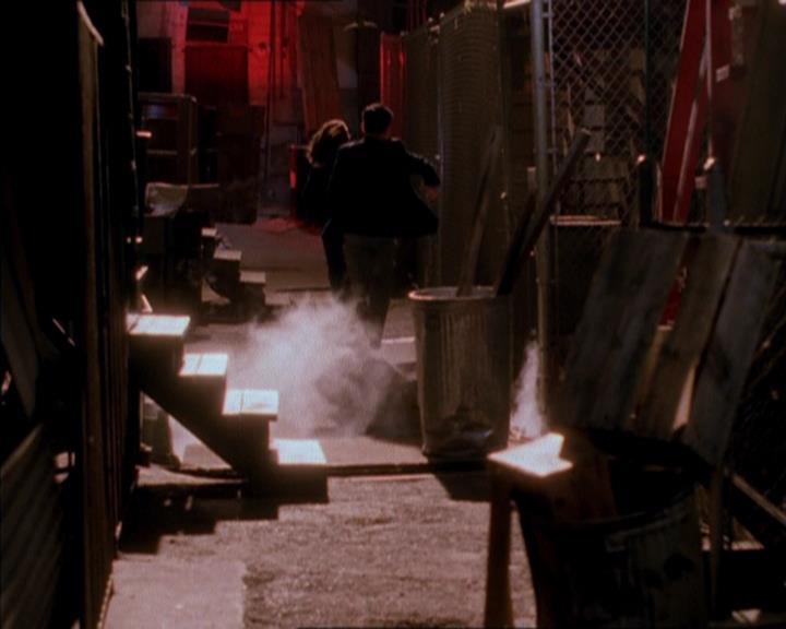 Charmed-Online_dot_net-1x04DeadManDating0788.jpg