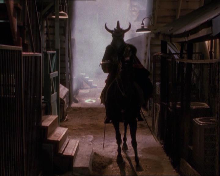 Charmed-Online_dot_net-1x04DeadManDating0795.jpg