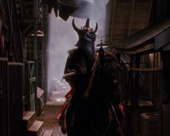 Charmed-Online_dot_net-1x04DeadManDating0797.jpg
