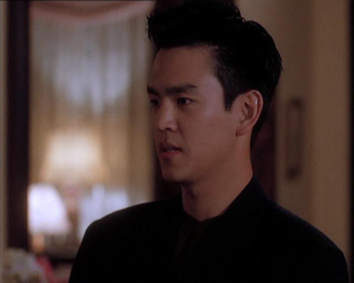 Charmed-Online_dot_net-1x04DeadManDating0833.jpg