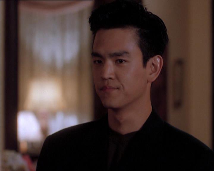 Charmed-Online_dot_net-1x04DeadManDating0834.jpg